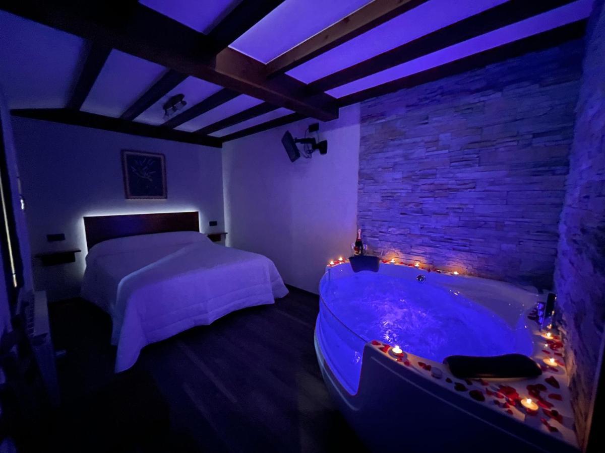 La Era De Lario Habitacion Con Jacuzzi Ngoại thất bức ảnh